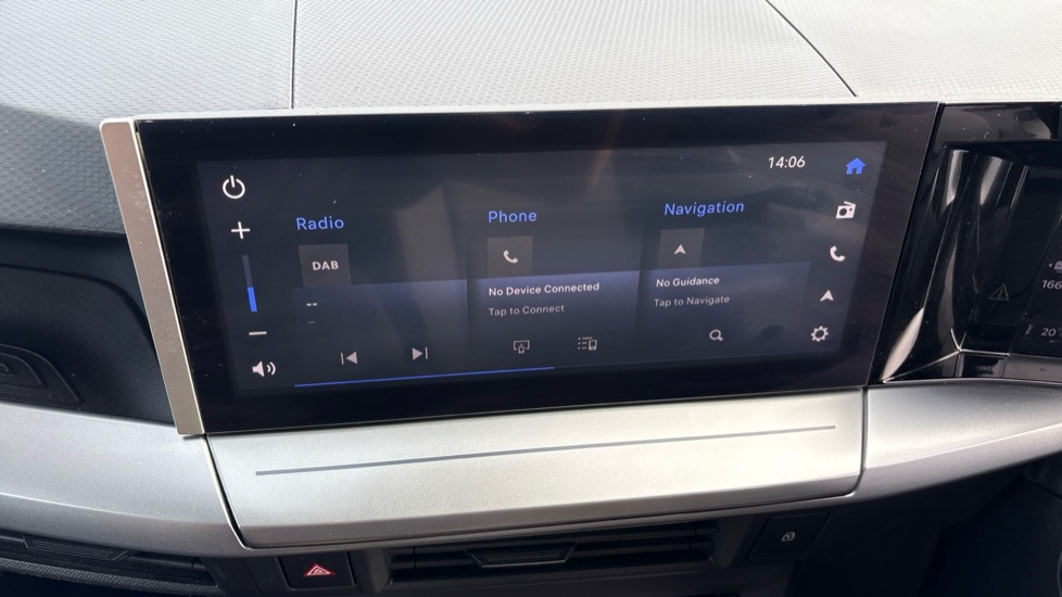 Vauxhall Frontera 83kW Ultimate 44kWh 5dr Auto Electric Estate - Image 26