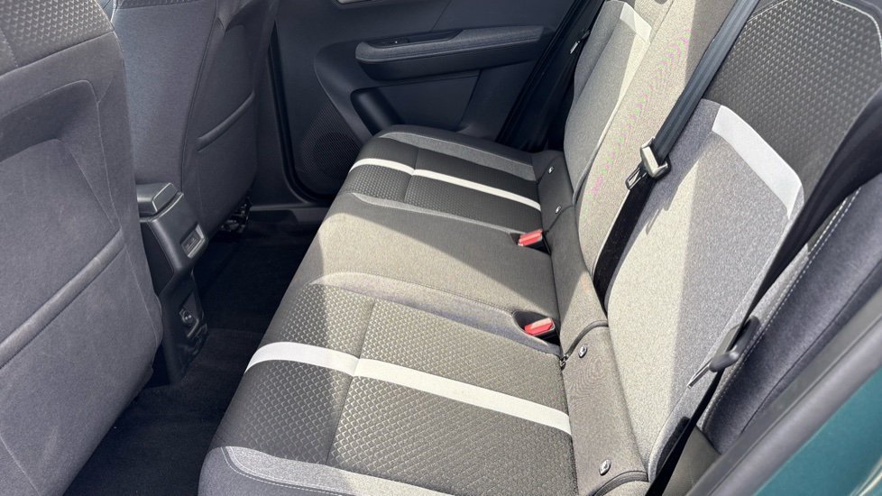 Vauxhall Frontera 83kW Ultimate 44kWh 5dr Auto Electric Estate - Image 30