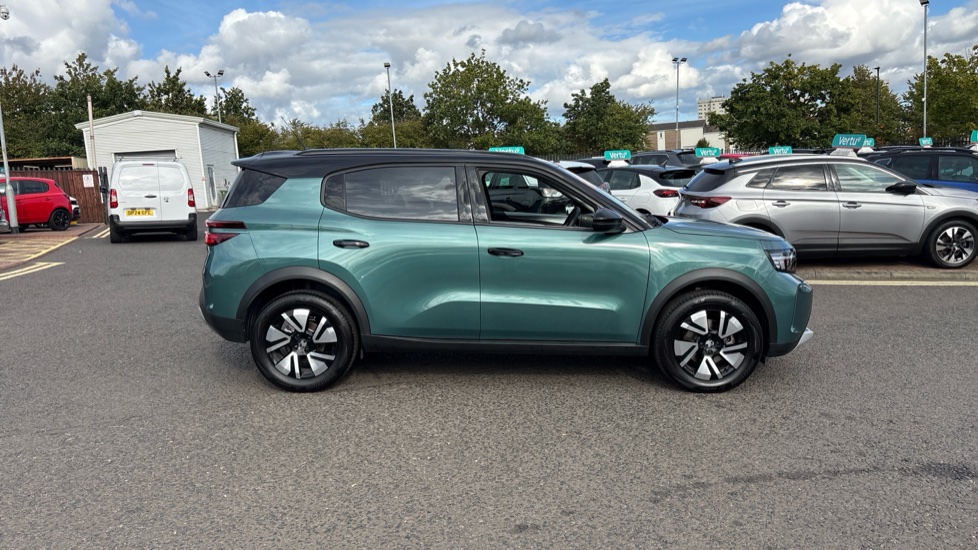 Vauxhall Frontera 83kW Ultimate 44kWh 5dr Auto Electric Estate - Image 37