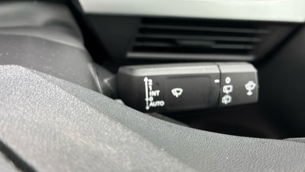 Vauxhall Frontera 83kW GS 44kWh 5dr Auto Electric Estate - Image 31