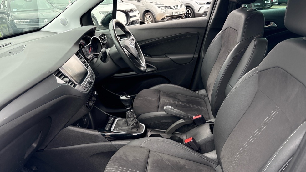 Vauxhall Crossland 1.2 Turbo Ultimate 5dr Petrol Hatchback - Image 29