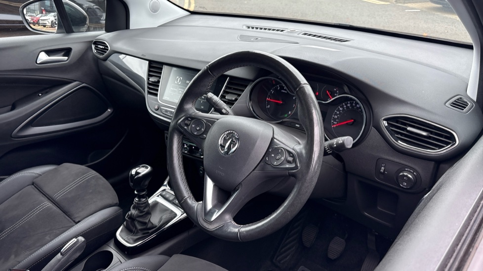 Vauxhall Crossland 1.2 Turbo Ultimate 5dr Petrol Hatchback - Image 38