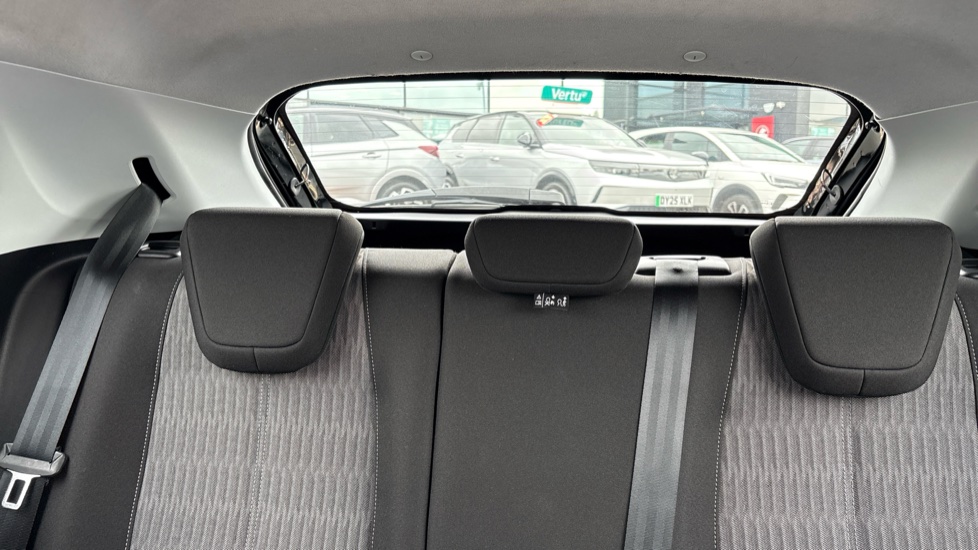 Vauxhall Corsa 1.2 SE 5dr Petrol Hatchback - Image 15