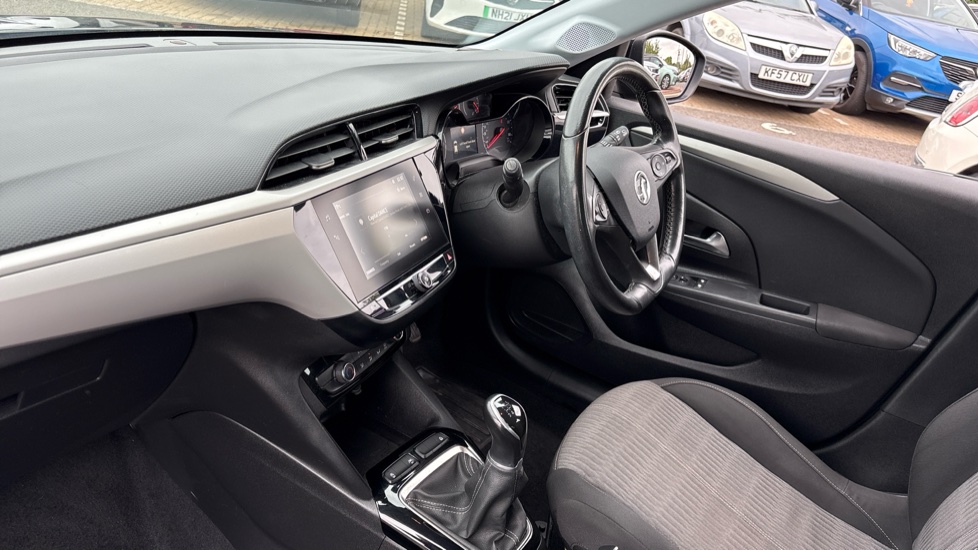 Vauxhall Corsa 1.2 SE 5dr Petrol Hatchback - Image 27