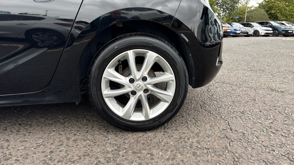 Vauxhall Corsa 1.2 SE 5dr Petrol Hatchback - Image 31