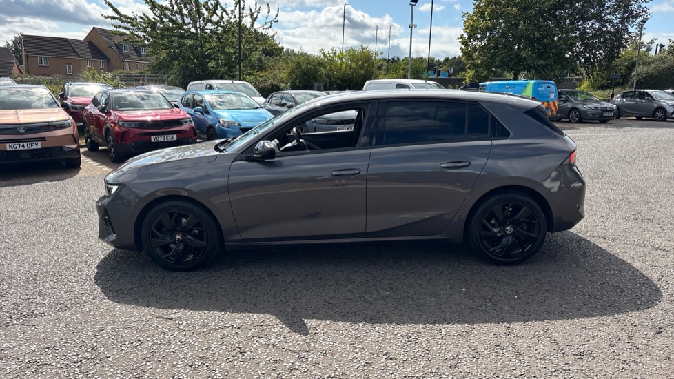 Vauxhall Astra 1.2 Turbo 130 GS 5dr Petrol Hatchback - Image 31