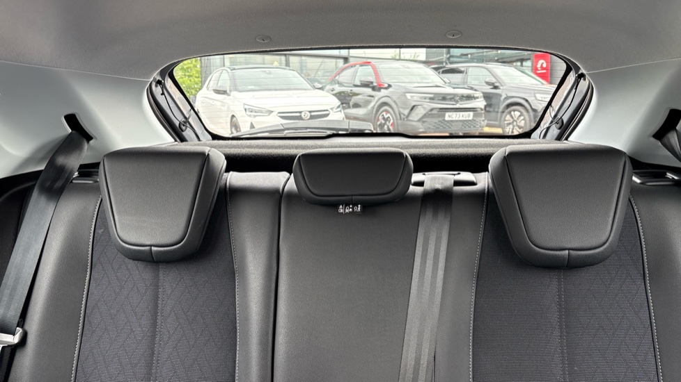 Vauxhall Corsa 1.2 Elite 5dr Petrol Hatchback - Image 15