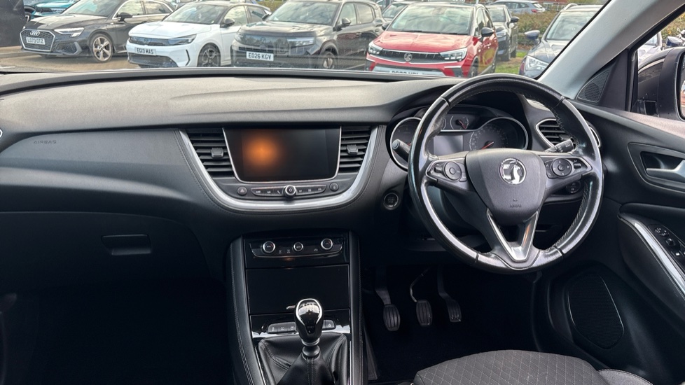 Vauxhall Grandland X 1.2 Turbo Griffin Edition 5dr Petrol Hatchback - Image 10