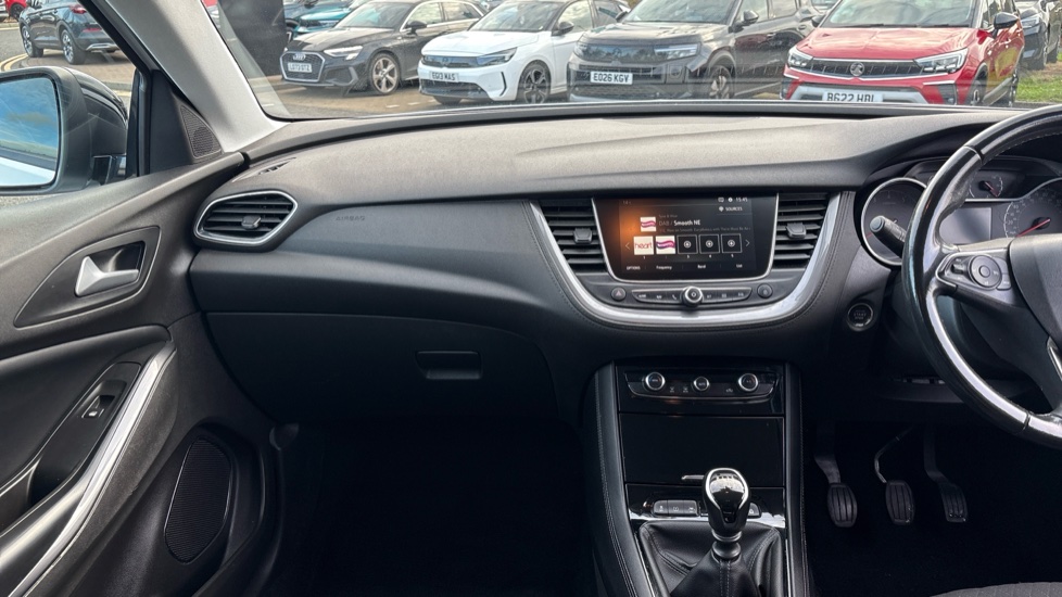 Vauxhall Grandland X 1.2 Turbo Griffin Edition 5dr Petrol Hatchback - Image 14