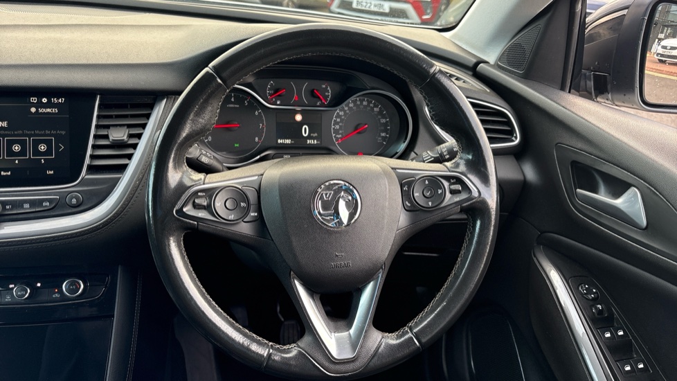 Vauxhall Grandland X 1.2 Turbo Griffin Edition 5dr Petrol Hatchback - Image 26