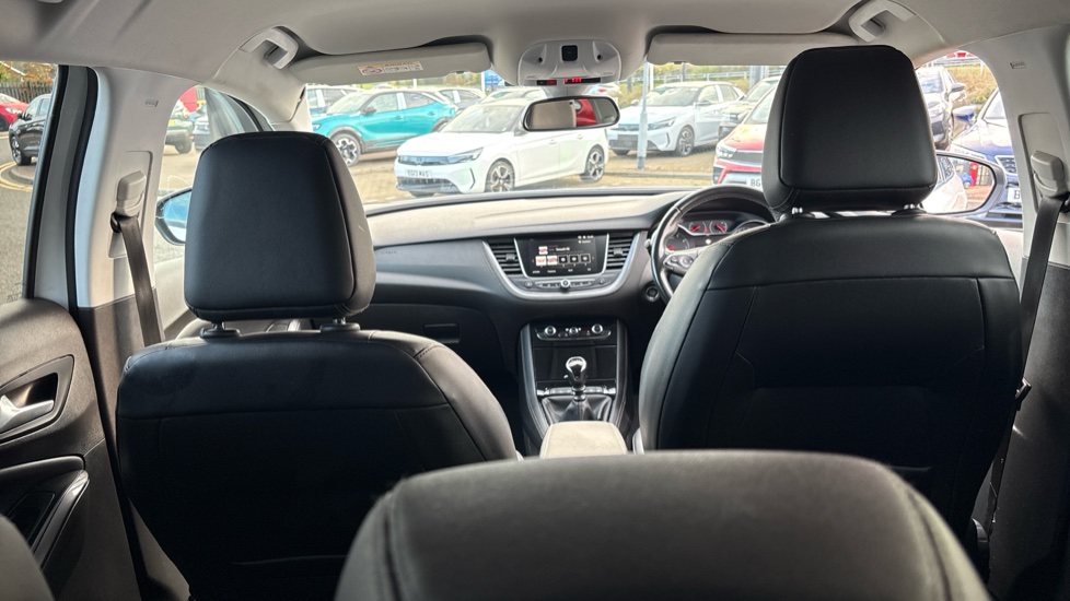 Vauxhall Grandland X 1.2 Turbo Griffin Edition 5dr Petrol Hatchback - Image 45