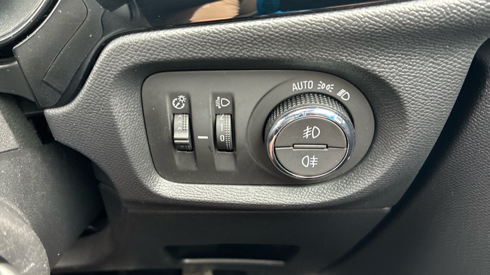 Vauxhall Corsa 1.2 GS 5dr Petrol Hatchback - Image 39