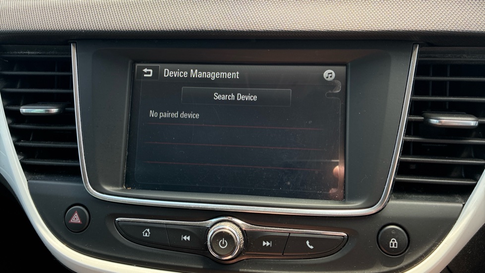 Vauxhall Crossland X 1.2T [110] Griffin 5dr [6 Spd] [Start Stop] Petrol Hatchback - Image 22
