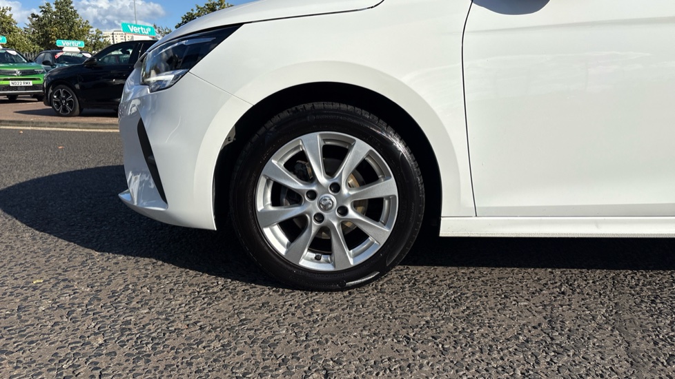 Vauxhall Corsa 1.2 Design 5dr Petrol Hatchback - Image 32