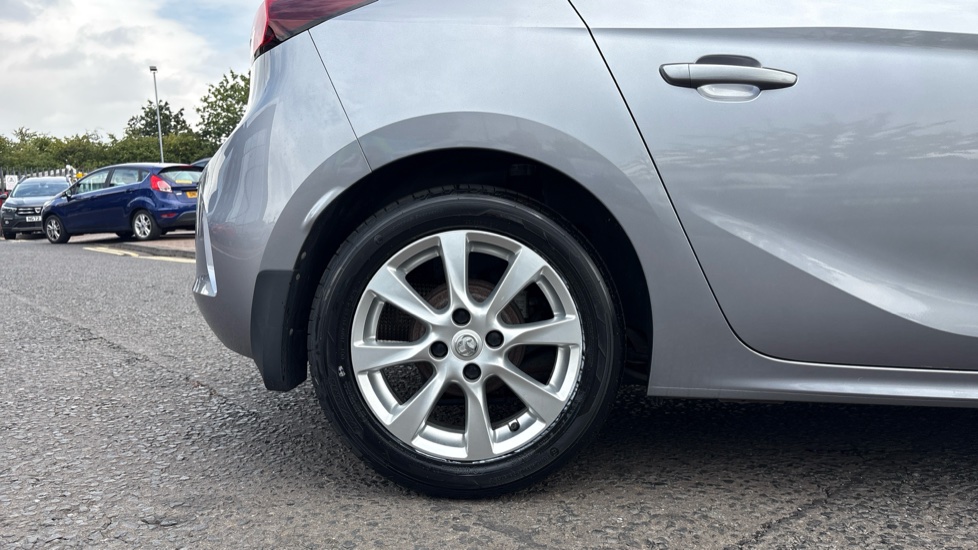 Vauxhall Corsa 1.2 SE 5dr Petrol Hatchback - Image 7
