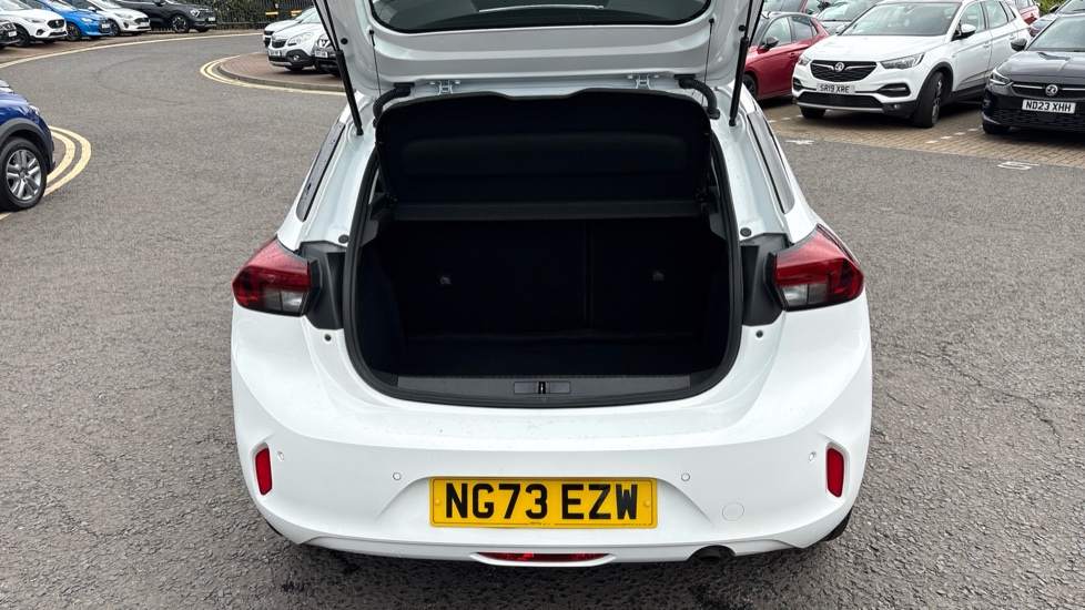 Vauxhall Corsa 1.2 Design 5dr Petrol Hatchback - Image 4