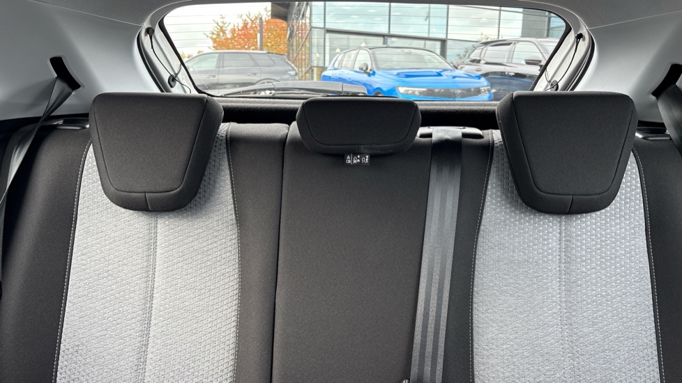 Vauxhall Corsa 1.2 Design 5dr Petrol Hatchback - Image 15