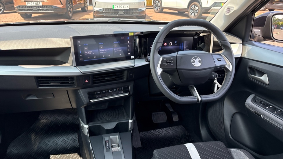 Vauxhall Frontera 83kW GS 54kWh Extended Range 5dr Auto Electric Estate - Image 10