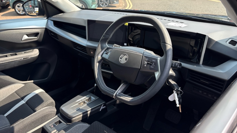 Vauxhall Frontera 83kW GS 54kWh Extended Range 5dr Auto Electric Estate - Image 11