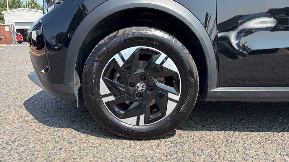 Vauxhall Frontera 83kW GS 54kWh Extended Range 5dr Auto Electric Estate - Image 31