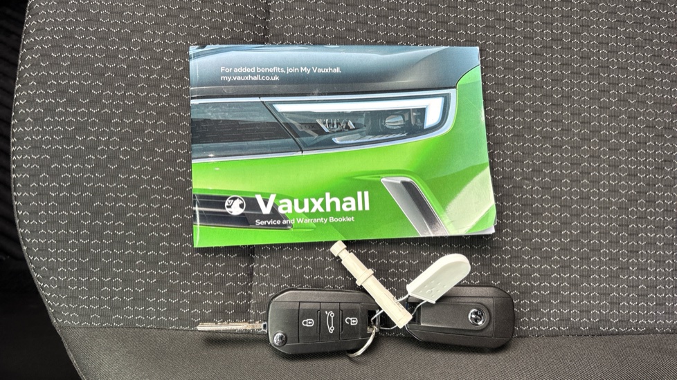 Vauxhall Crossland 1.2 Turbo Design 5dr Petrol Hatchback - Image 19