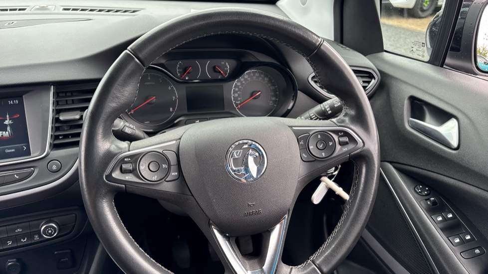 Vauxhall Crossland 1.2 Turbo Design 5dr Petrol Hatchback - Image 24