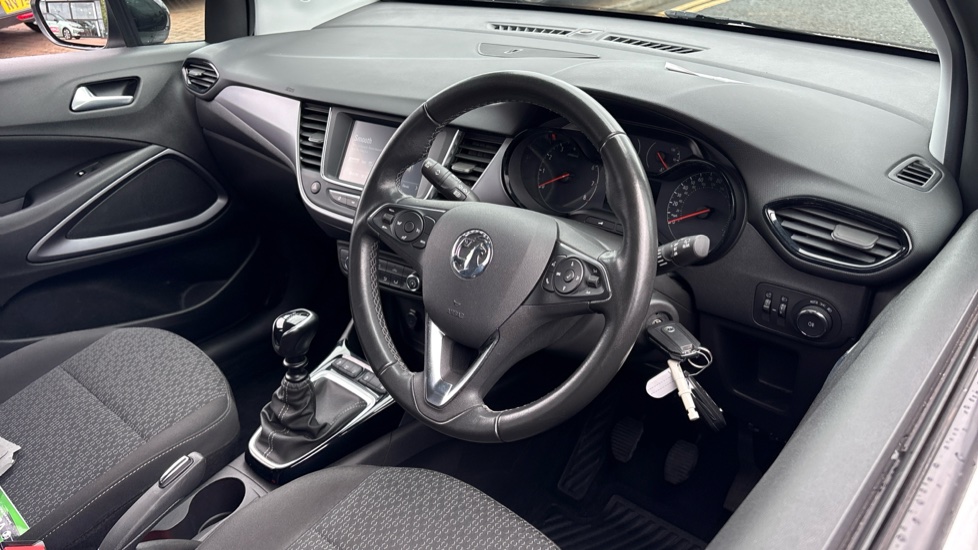 Vauxhall Crossland 1.2 Turbo Design 5dr Petrol Hatchback - Image 38