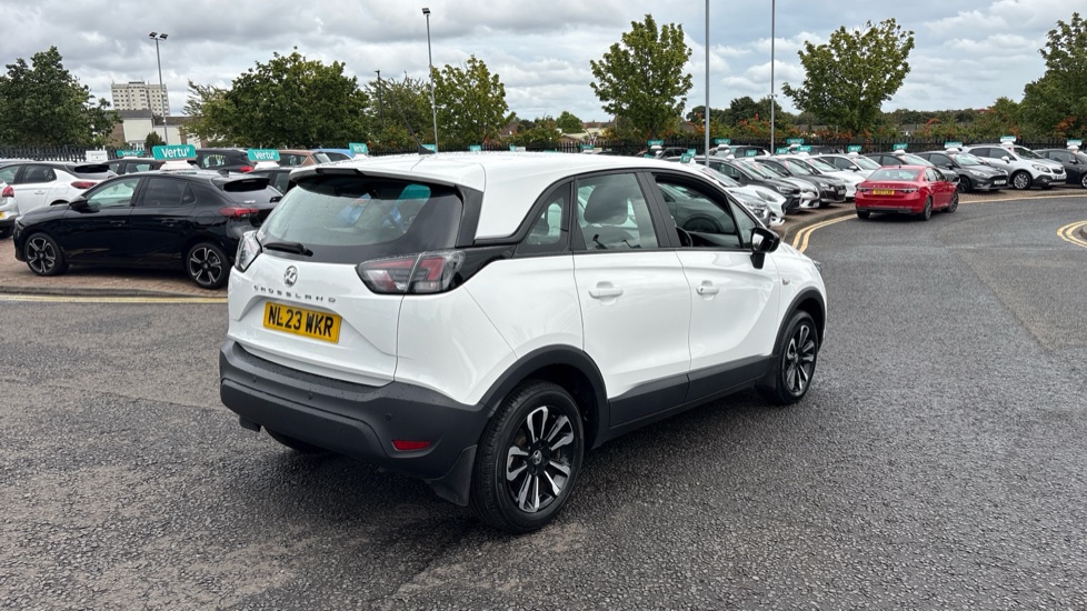 Vauxhall Crossland 1.2 Turbo Design 5dr Petrol Hatchback - Image 40