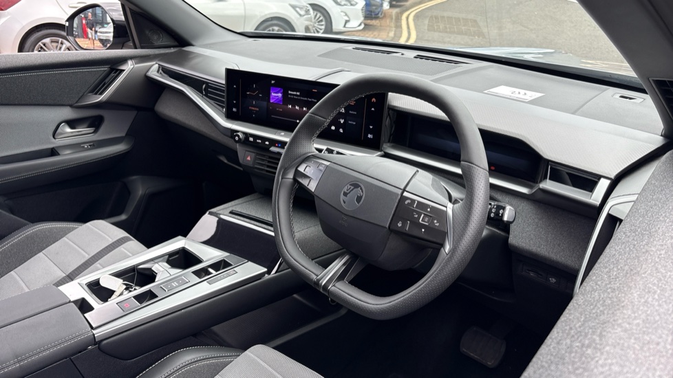 Vauxhall Grandland 157kW GS 73kWh 5dr Auto Electric Hatchback - Image 11