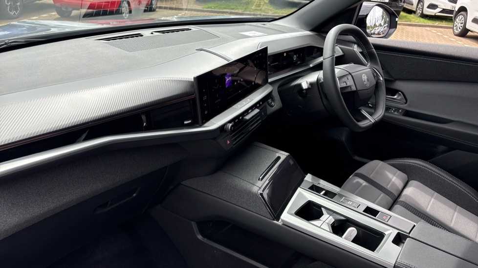 Vauxhall Grandland 157kW GS 73kWh 5dr Auto Electric Hatchback - Image 28