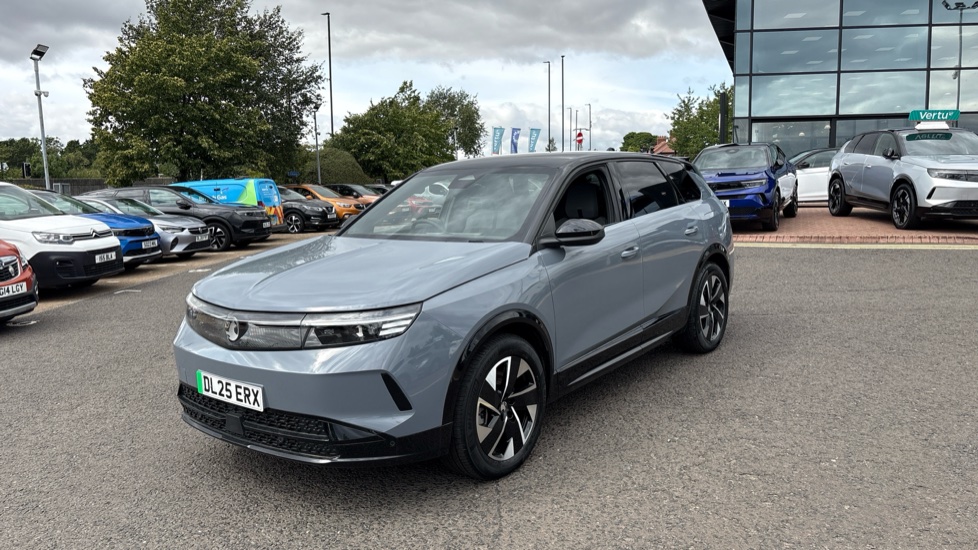 Vauxhall Grandland 157kW GS 73kWh 5dr Auto Electric Hatchback - Image 33