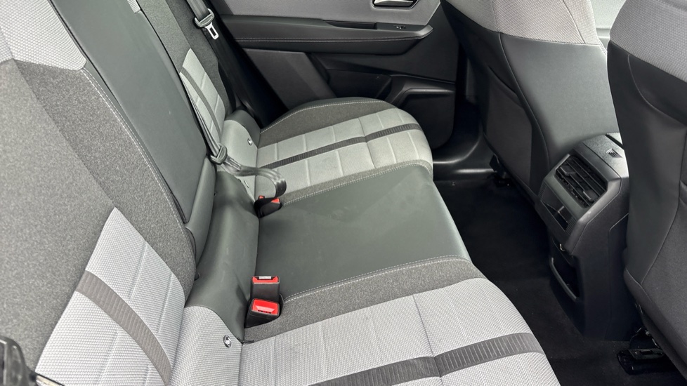 Vauxhall Grandland 157kW GS 73kWh 5dr Auto Electric Hatchback - Image 39