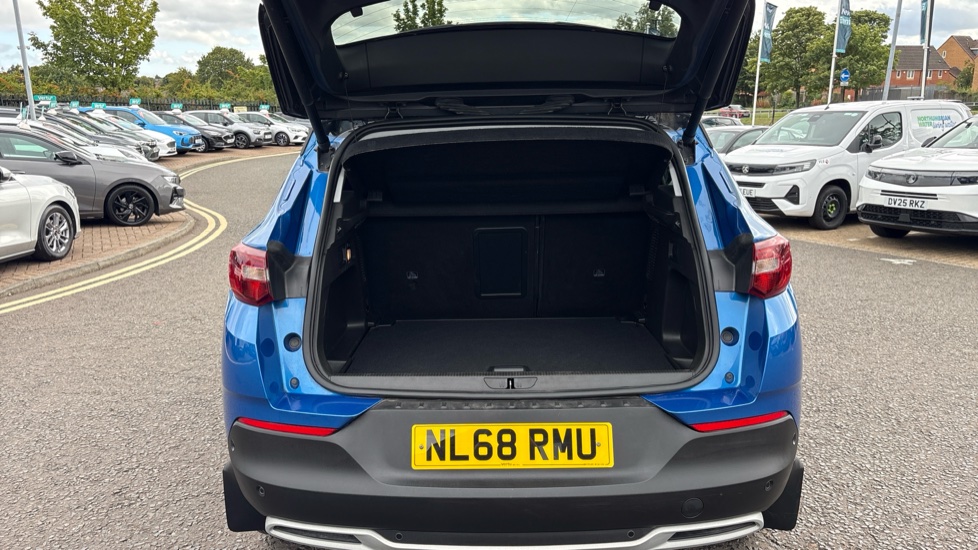 Vauxhall Grandland X 1.2 Turbo Sport Nav 5dr Petrol Hatchback - Image 4