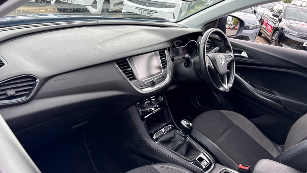 Vauxhall Grandland X 1.2 Turbo Sport Nav 5dr Petrol Hatchback - Image 9