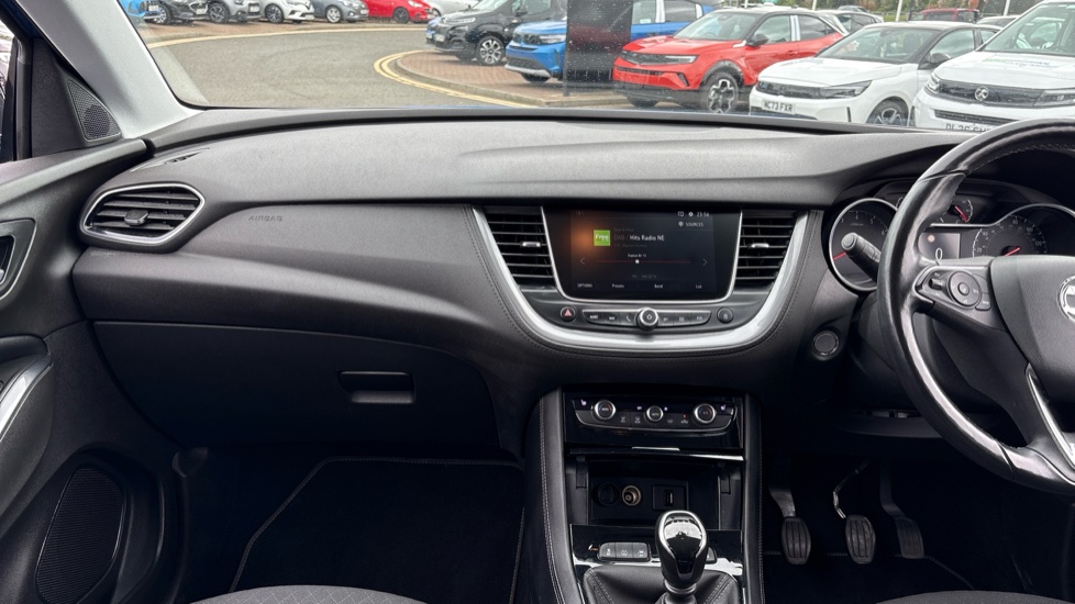 Vauxhall Grandland X 1.2 Turbo Sport Nav 5dr Petrol Hatchback - Image 14