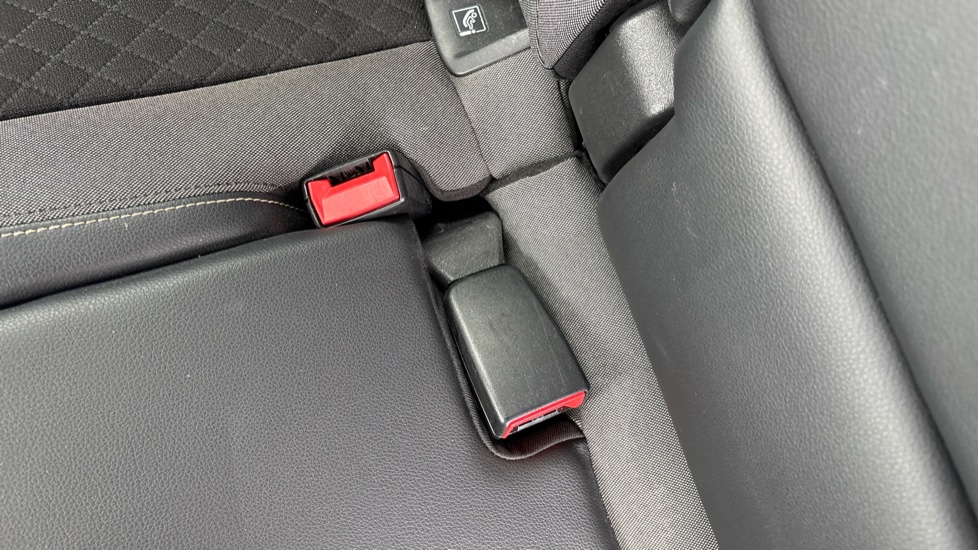 Vauxhall Grandland X 1.2 Turbo Sport Nav 5dr Petrol Hatchback - Image 17