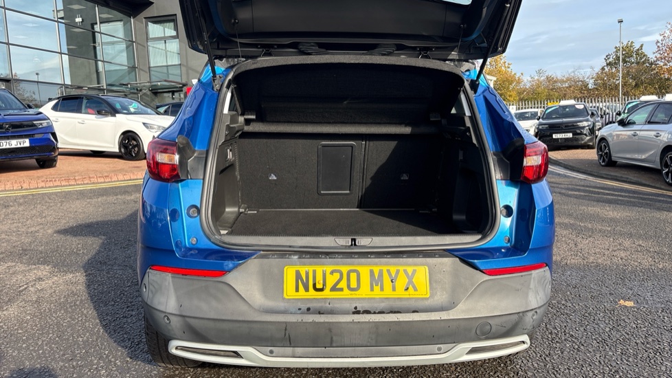 Vauxhall Grandland X 1.2 Turbo SRi Nav 5dr Petrol Hatchback - Image 4