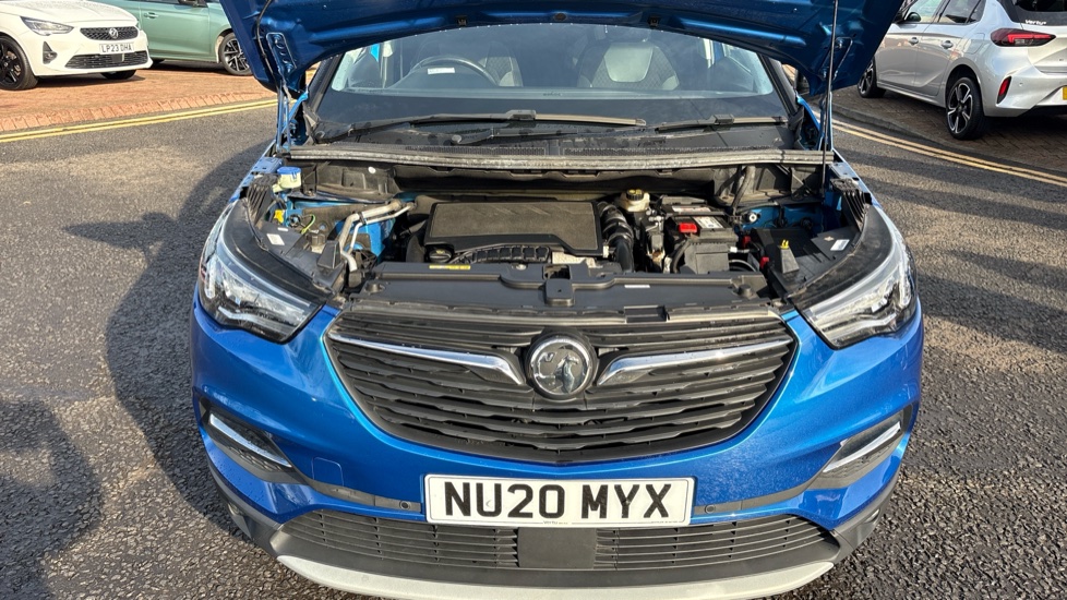 Vauxhall Grandland X 1.2 Turbo SRi Nav 5dr Petrol Hatchback - Image 8