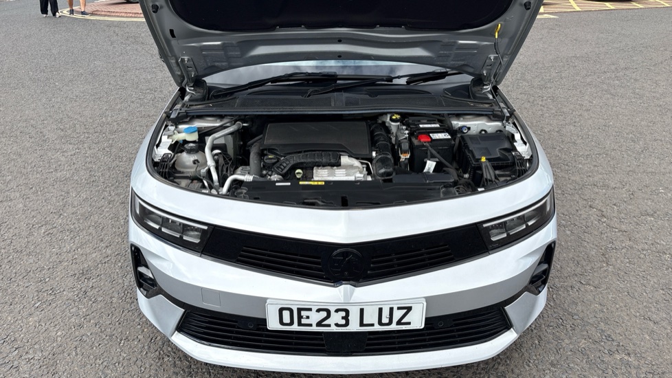Vauxhall Astra 1.2 Turbo 130 GS 5dr Petrol Hatchback - Image 8
