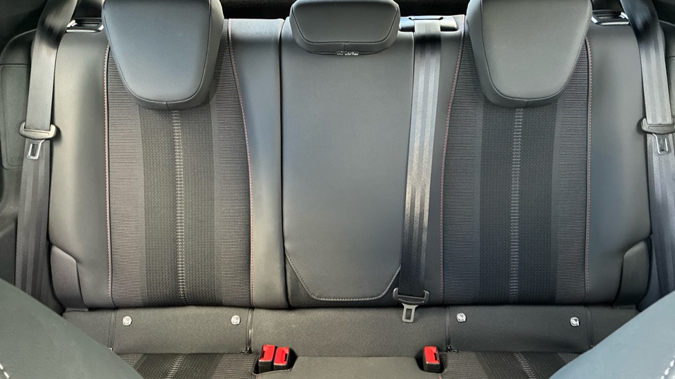 Vauxhall Mokka 100kW GS 50kWh 5dr Auto Electric Hatchback - Image 15