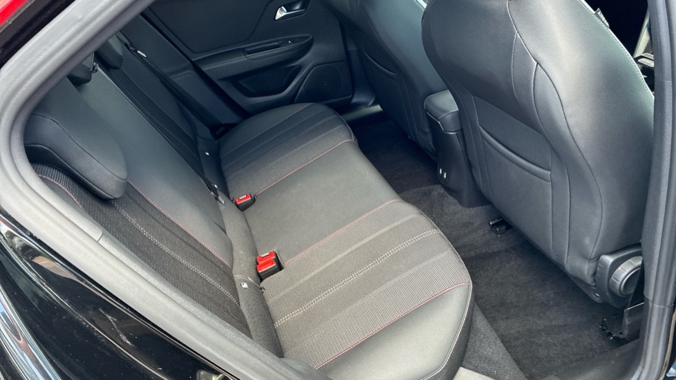 Vauxhall Mokka 100kW GS 50kWh 5dr Auto Electric Hatchback - Image 16