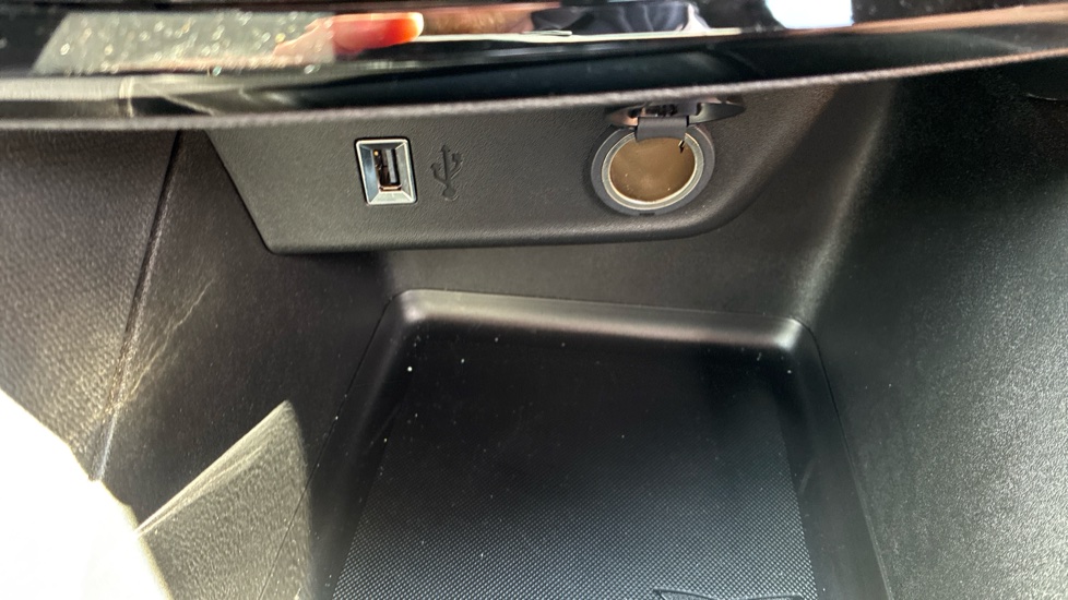 Vauxhall Mokka 100kW GS 50kWh 5dr Auto Electric Hatchback - Image 33