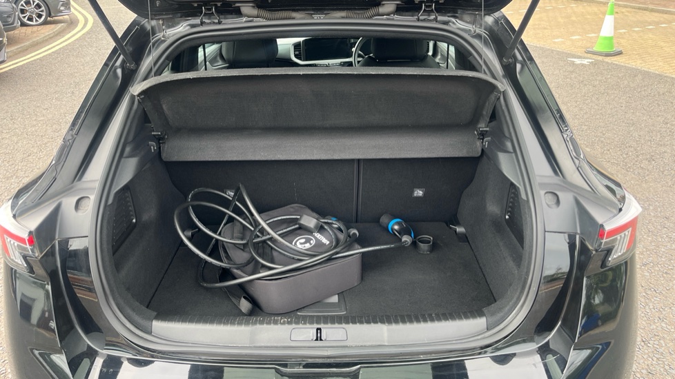 Vauxhall Mokka 100kW Ultimate 50kWh 5dr Auto Electric Hatchback - Image 4