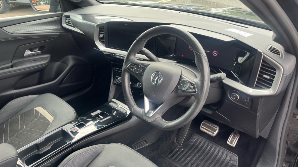 Vauxhall Mokka 100kW Ultimate 50kWh 5dr Auto Electric Hatchback - Image 11