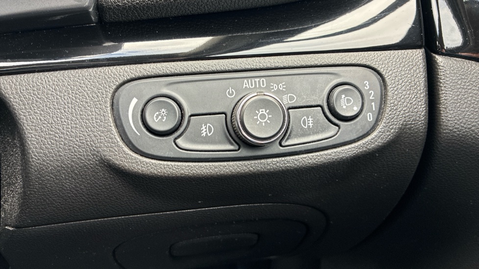 Vauxhall Mokka X 1.4T Active 5dr Auto Petrol Hatchback - Image 29