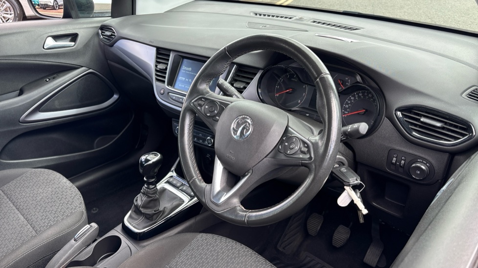 Vauxhall Crossland 1.2 Turbo Design 5dr Petrol Hatchback - Image 11