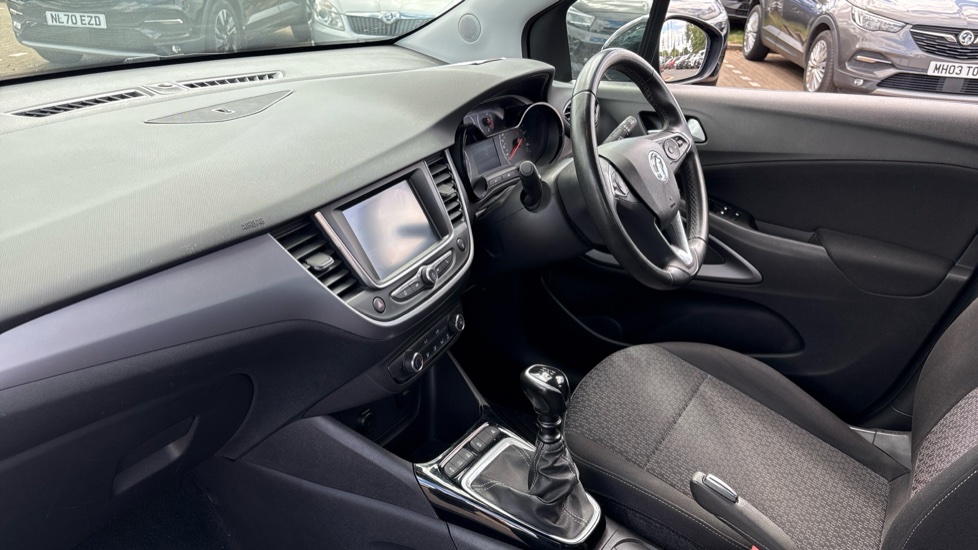 Vauxhall Crossland 1.2 Turbo Design 5dr Petrol Hatchback - Image 28