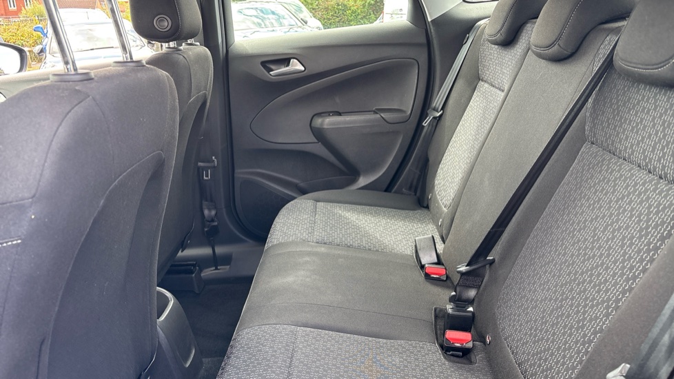 Vauxhall Crossland 1.2 Turbo Design 5dr Petrol Hatchback - Image 30