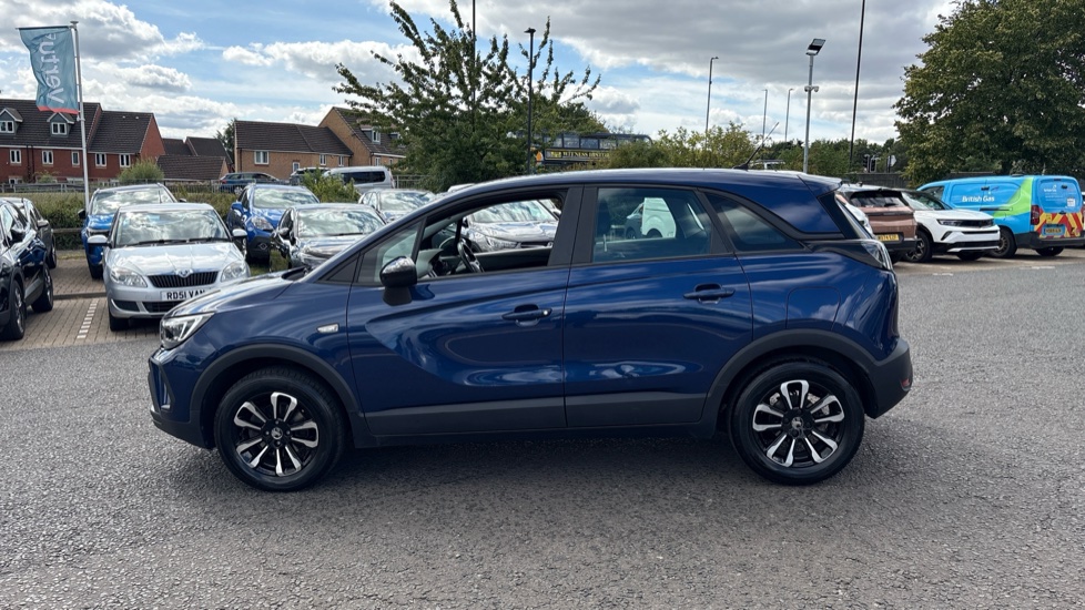 Vauxhall Crossland 1.2 Turbo Design 5dr Petrol Hatchback - Image 31