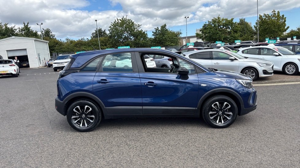 Vauxhall Crossland 1.2 Turbo Design 5dr Petrol Hatchback - Image 37